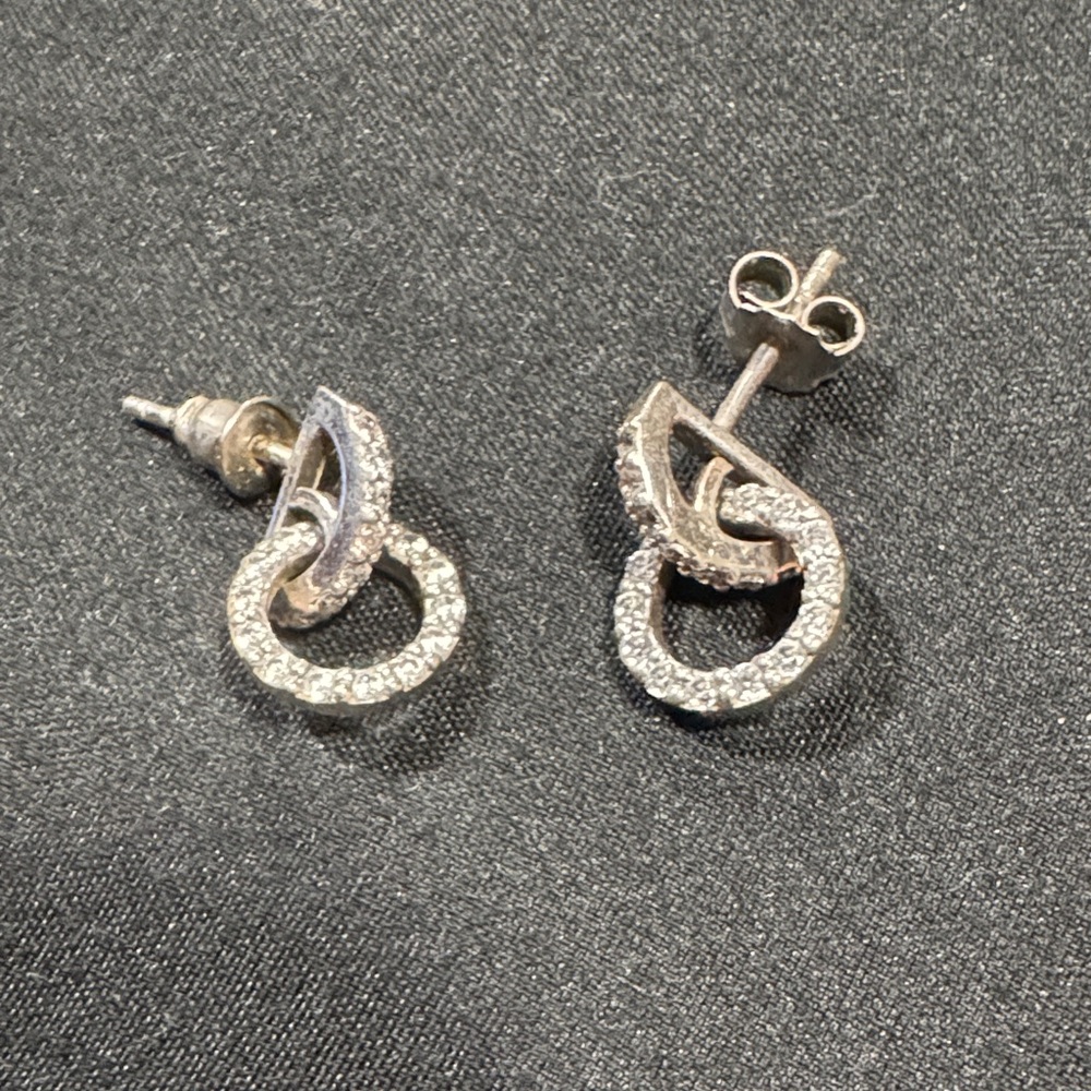 Elegant 14k and diamond Knot Earrings